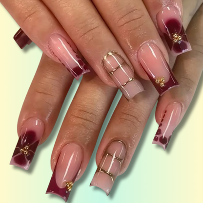 Lot de 24 Faux Ongles à Presser Kawaii