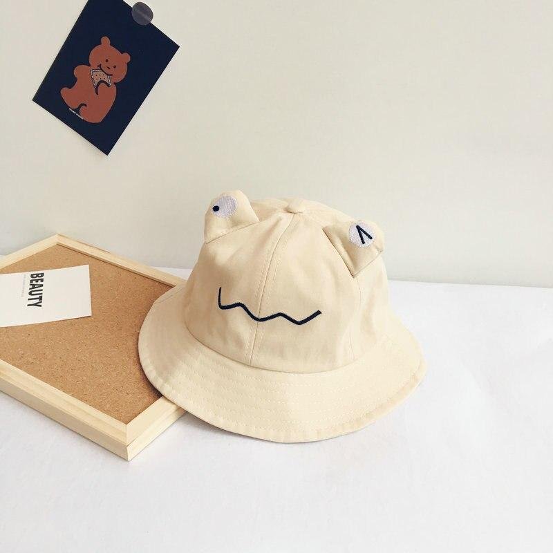 Chapeau Frog